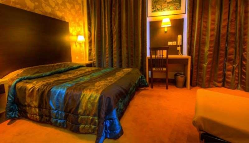 Hotel Des Trois Gares Paris Room photo